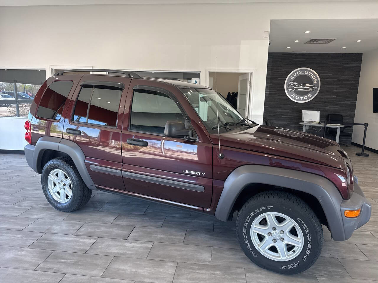 Used 2004 Jeep Liberty Sport w/ PWR Convenience Group AWD/4WD image 4