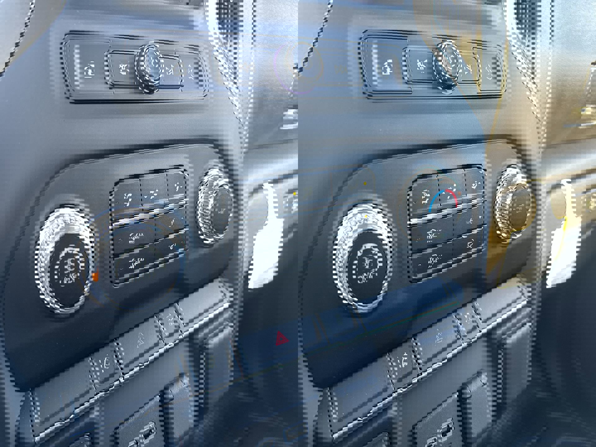 New 2025 GMC Sierra 3500 Pro w/ Convenience Package image 18