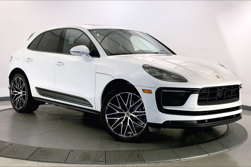 Used 2023 Porsche Macan AWD/4WD image 1