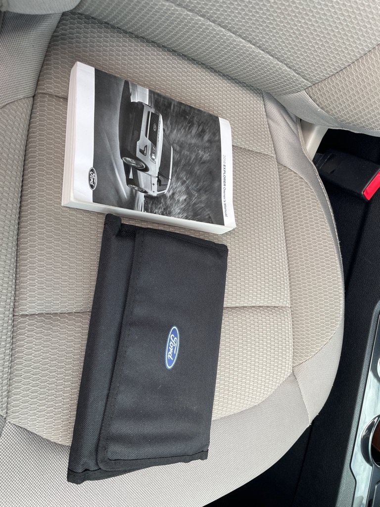 Used 2018 Ford Explorer XLT FWD image 22