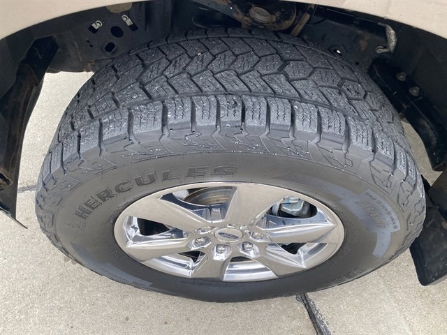 Used 2018 Ford F150 XLT w/ Equipment Group 302A Luxury image 16