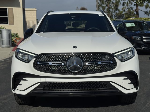 Used 2026 Mercedes-Benz GLC 300 4MATIC image 3