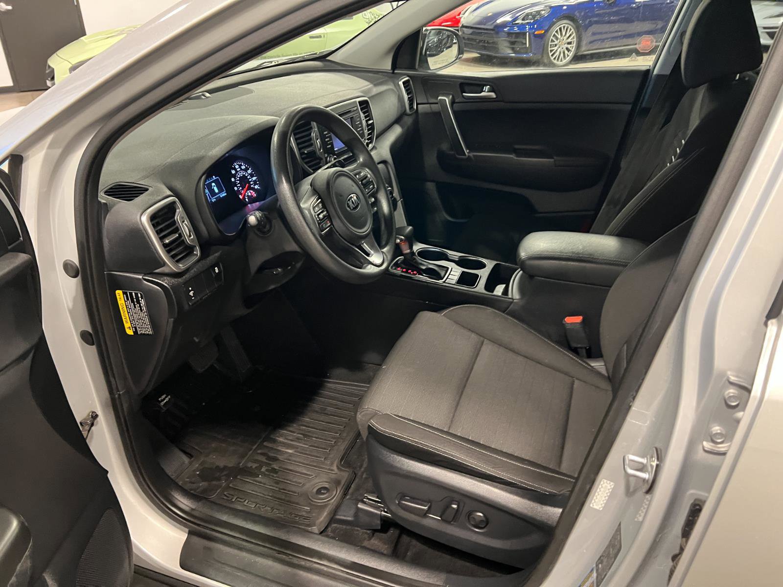 Used 2017 Kia Sportage LX w/ LX Popular Package image 10