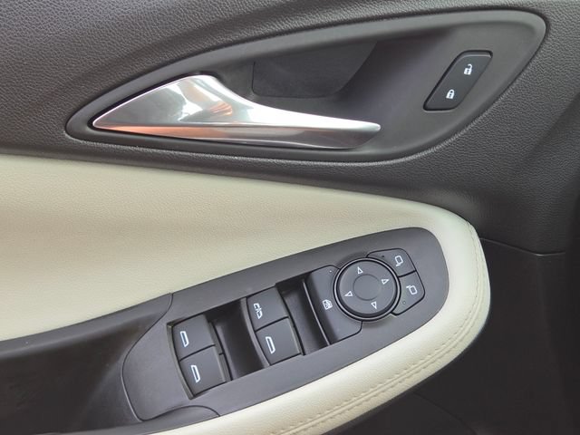 Used 2024 Buick Encore GX Sport Touring AWD/4WD image 23