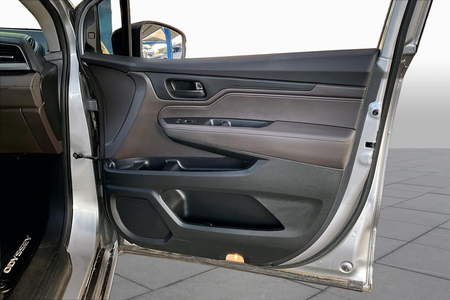 Certified 2022 Honda Odyssey EX image 22