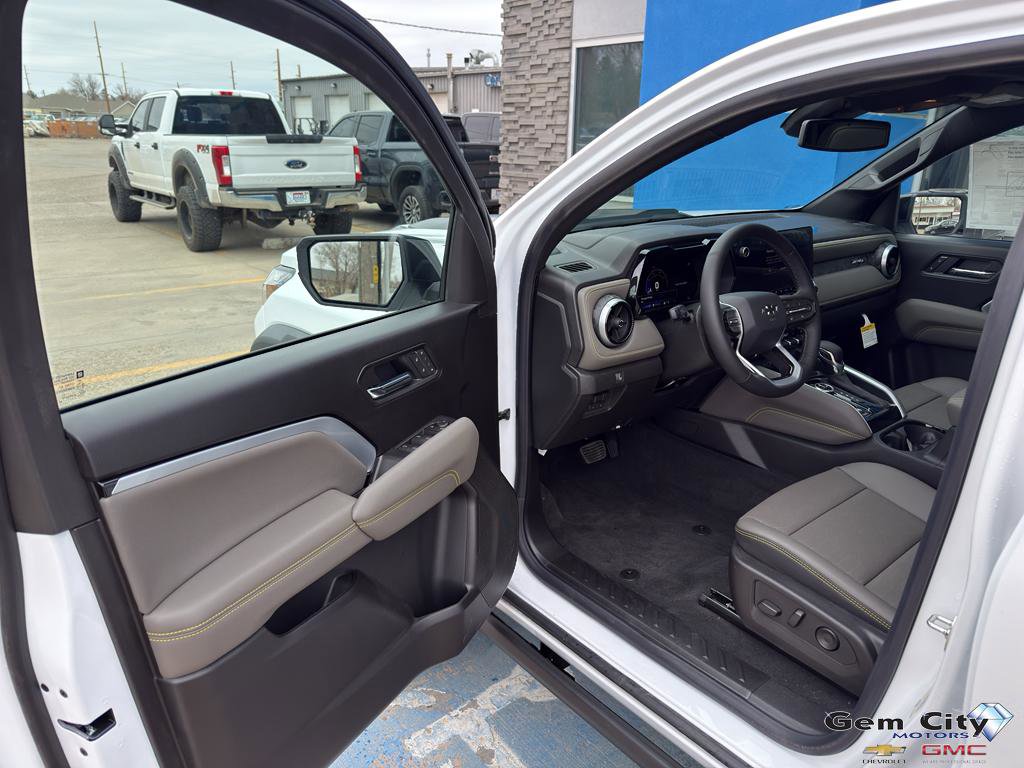 New 2026 Chevrolet Colorado ZR2 w/ Technology Package AWD/4WD image 12