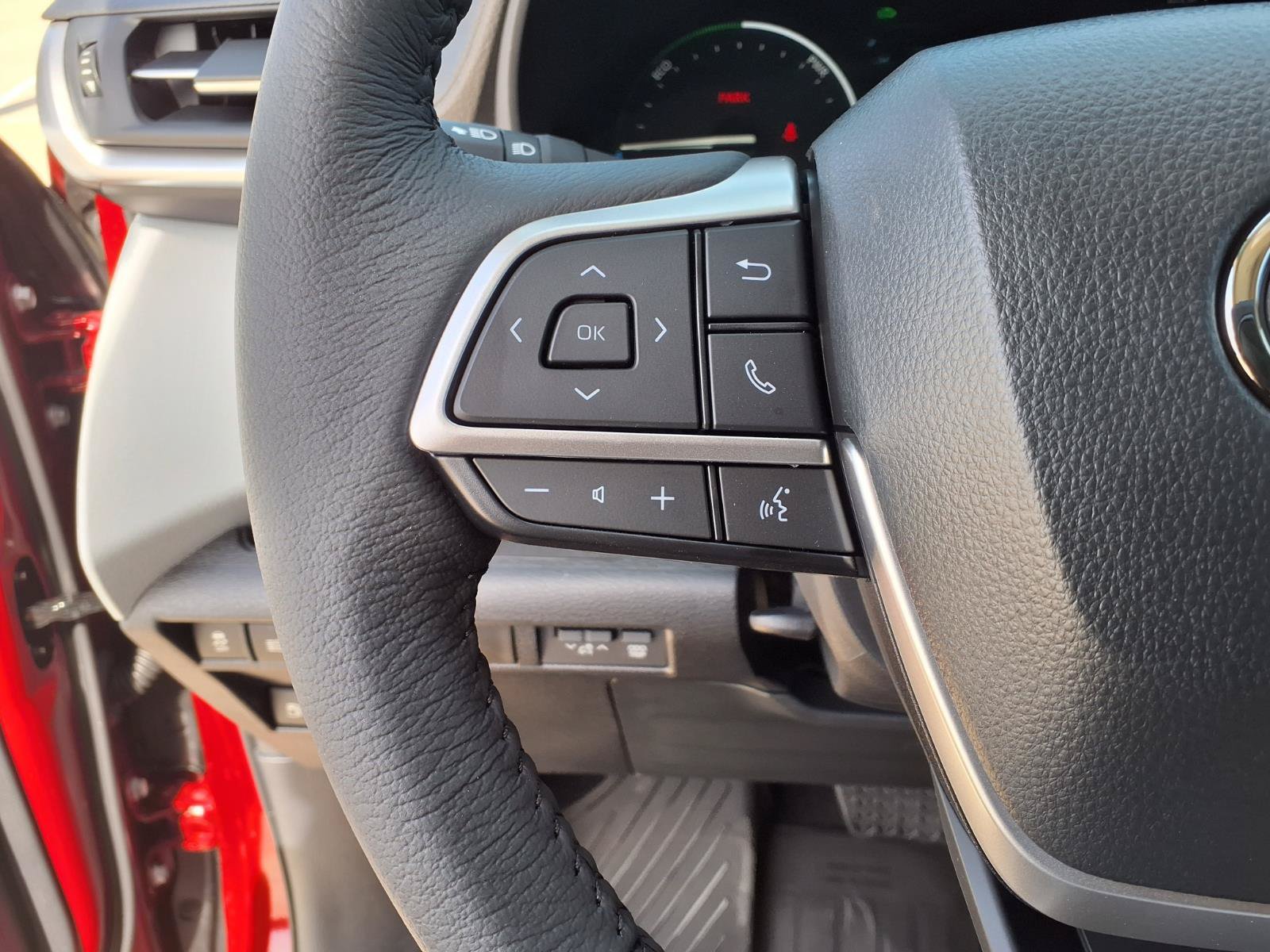 New 2026 Toyota Sienna XLE FWD image 19