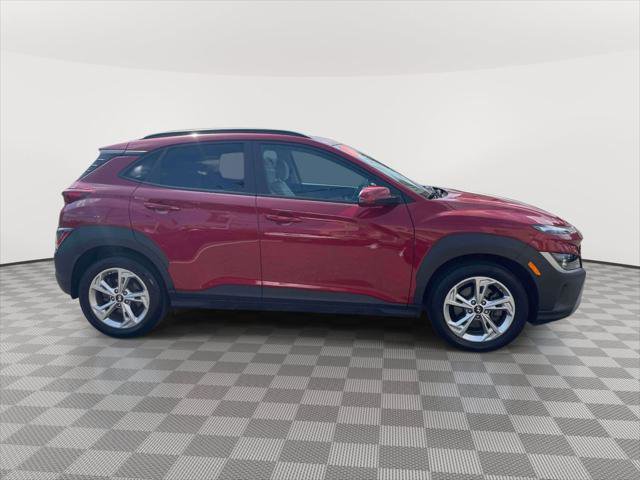 Used 2022 Hyundai Kona SEL w/ Convenience Package AWD/4WD image 4