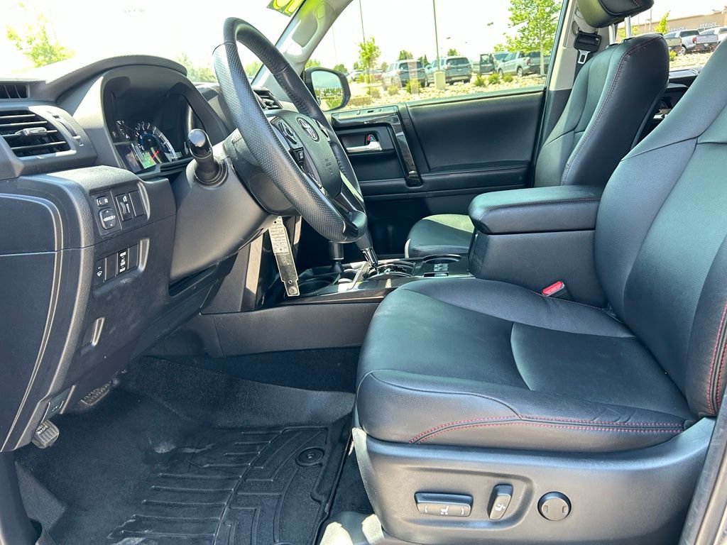 Used 2016 Toyota 4Runner Trail Premium AWD/4WD image 24
