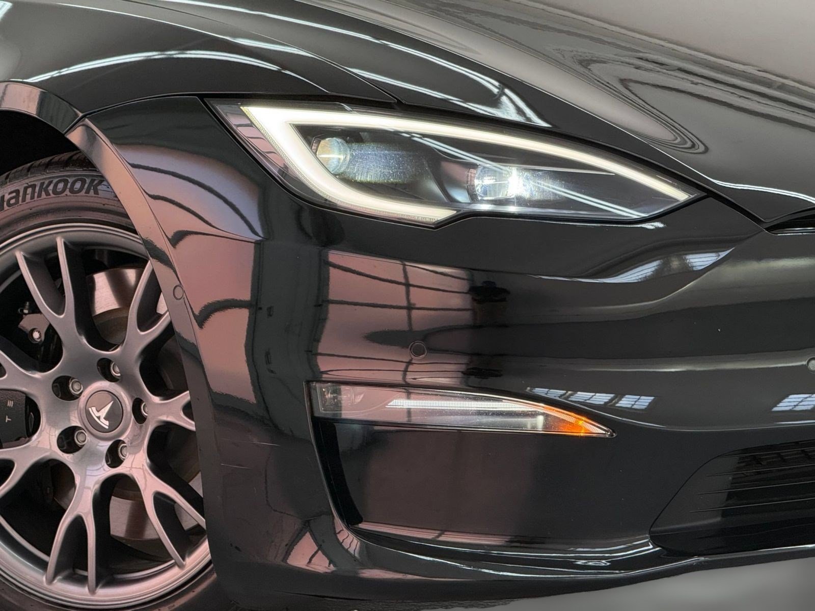 Used 2023 Tesla Model S Standard Range AWD/4WD image 10