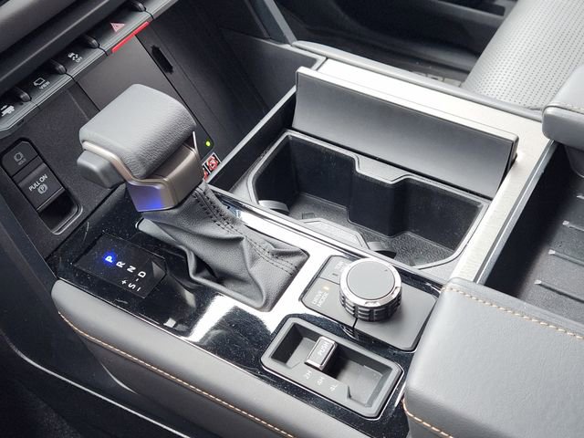 Used 2026 Toyota Sequoia Capstone image 15