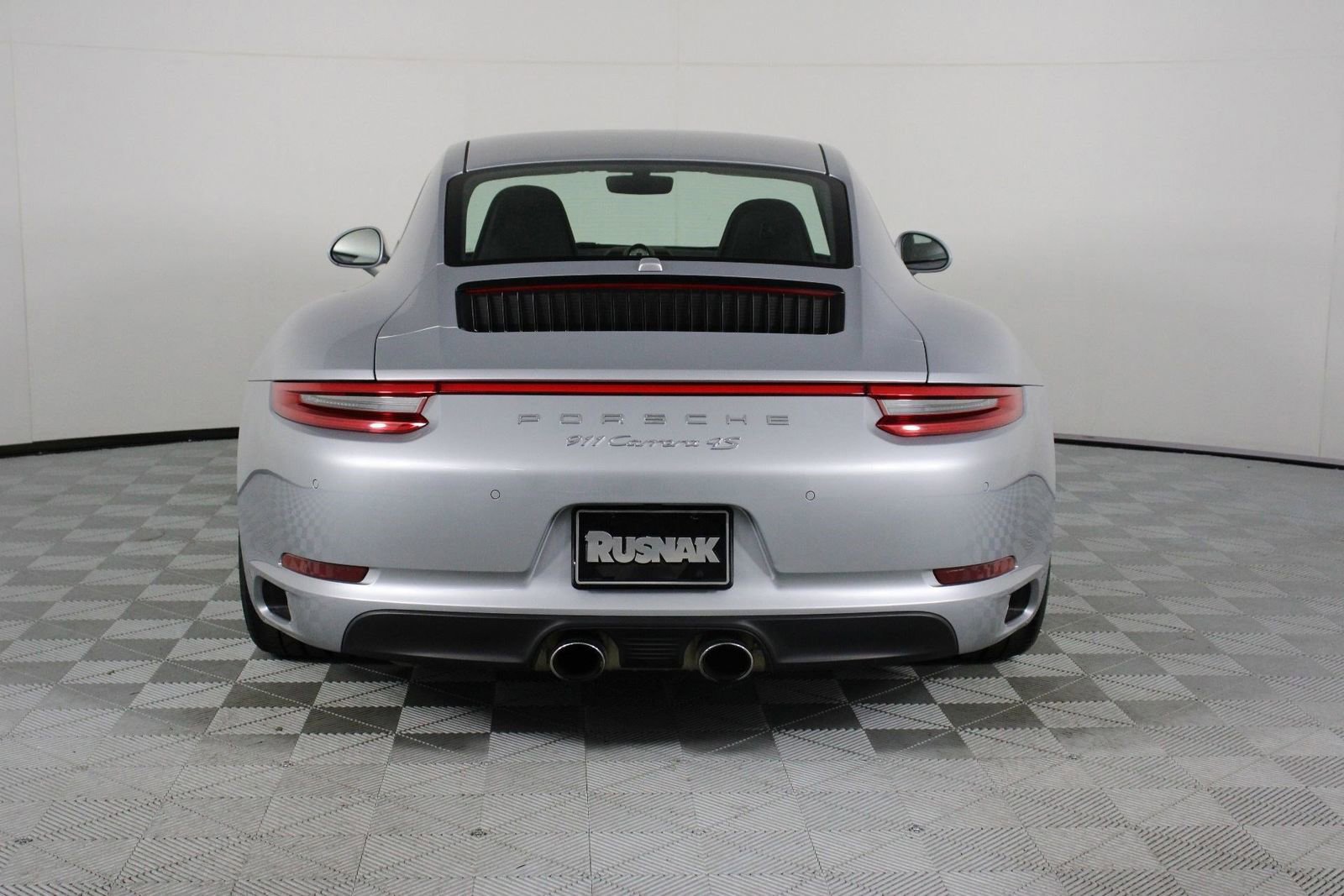 Certified 2017 Porsche 911 Carrera 4S image 6