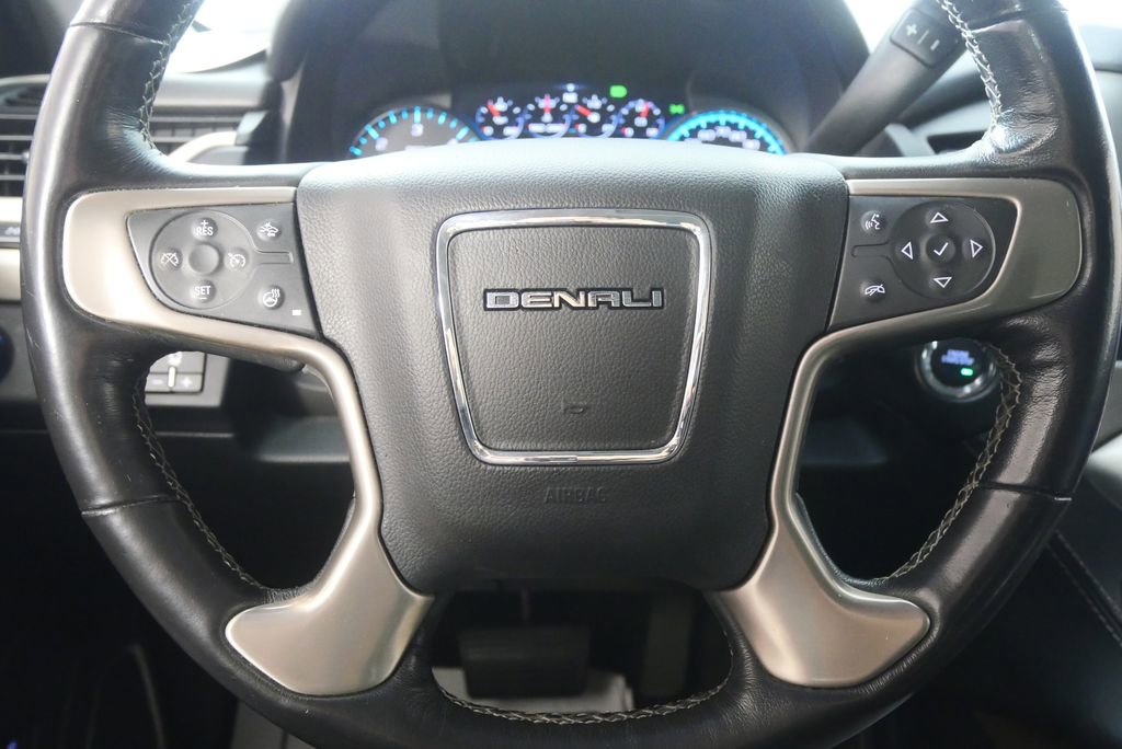 Used 2018 GMC Yukon Denali image 19