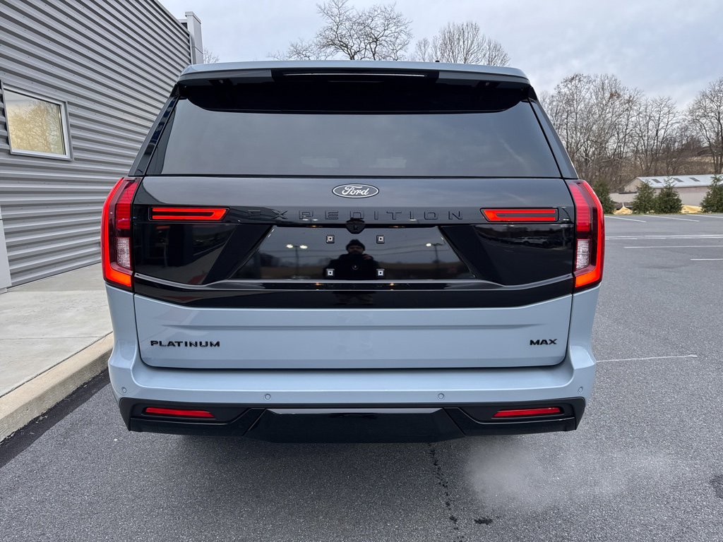New 2025 Ford Expedition Max Platinum w/ Stealth Performance Package image 11