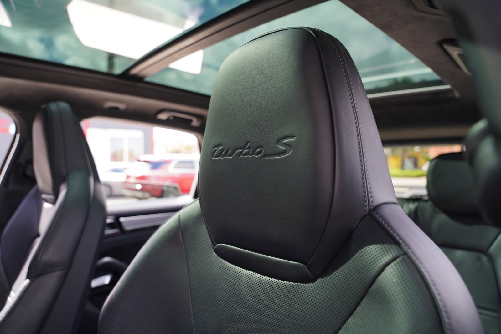 Used 2021 Porsche Cayenne Turbo S image 13