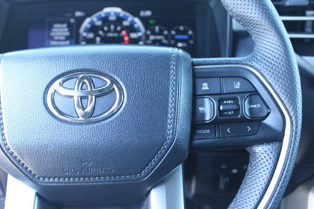 Used 2026 Toyota Sequoia Limited w/ Tow Technology Package AWD/4WD image 18