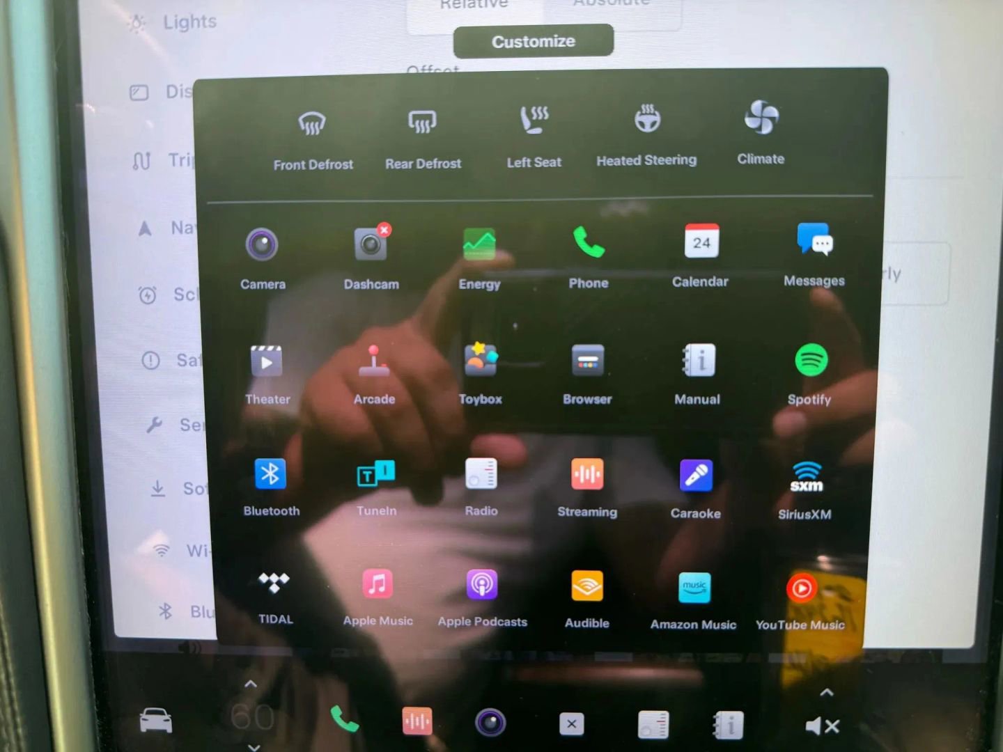 Used 2018 Tesla Model X 75D image 17