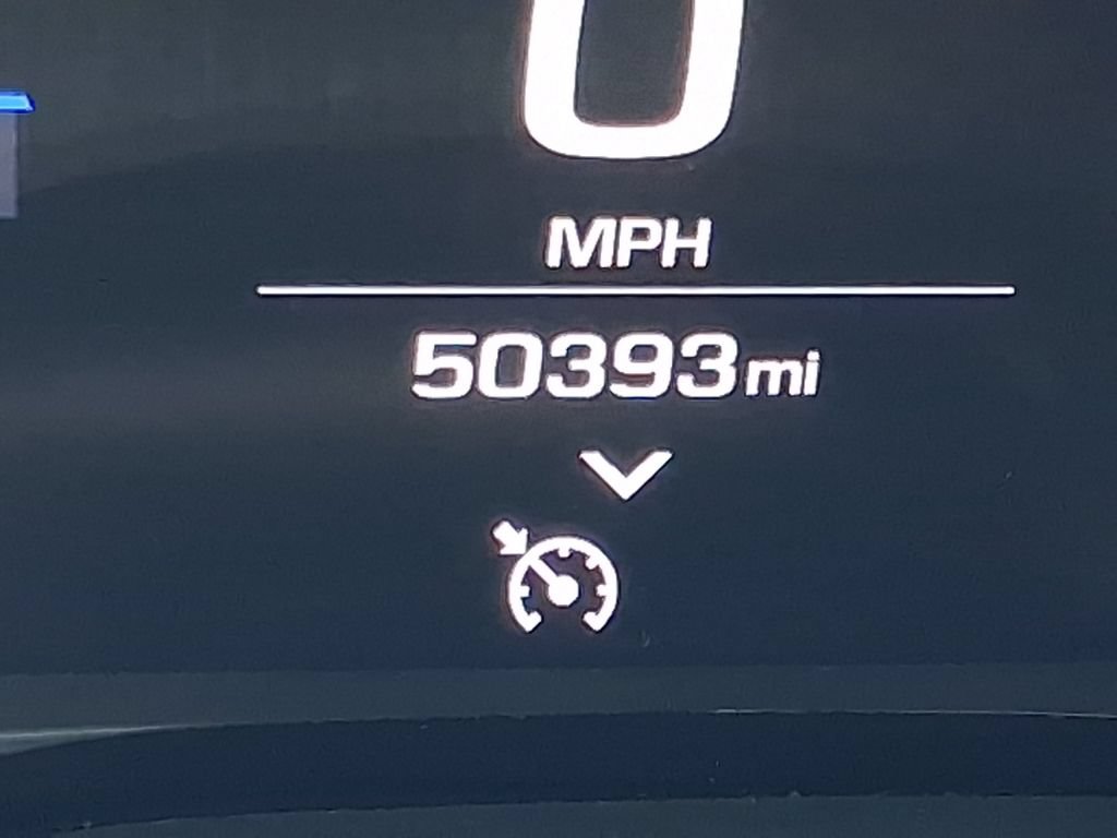 Used 2019 Chevrolet Camaro LT RWD image 39