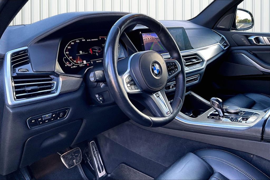 Used 2020 BMW X5 M50i w/ Premium Package image 4
