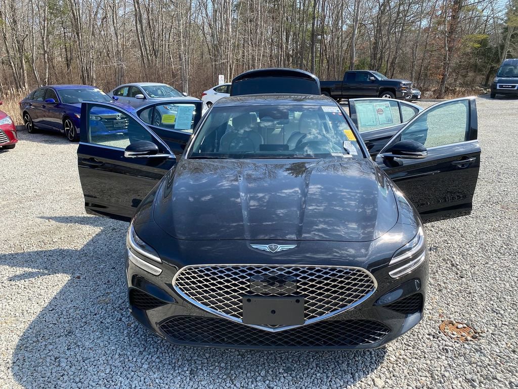 Used 2024 Genesis G70 2.5T image 29