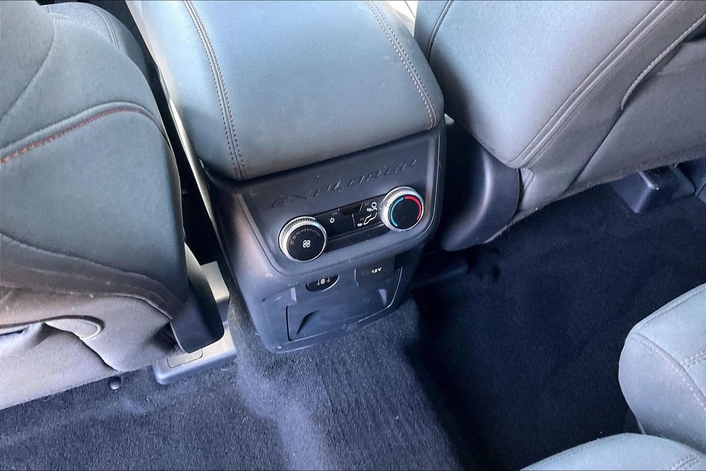 Certified 2025 Ford Explorer Active RWD image 33