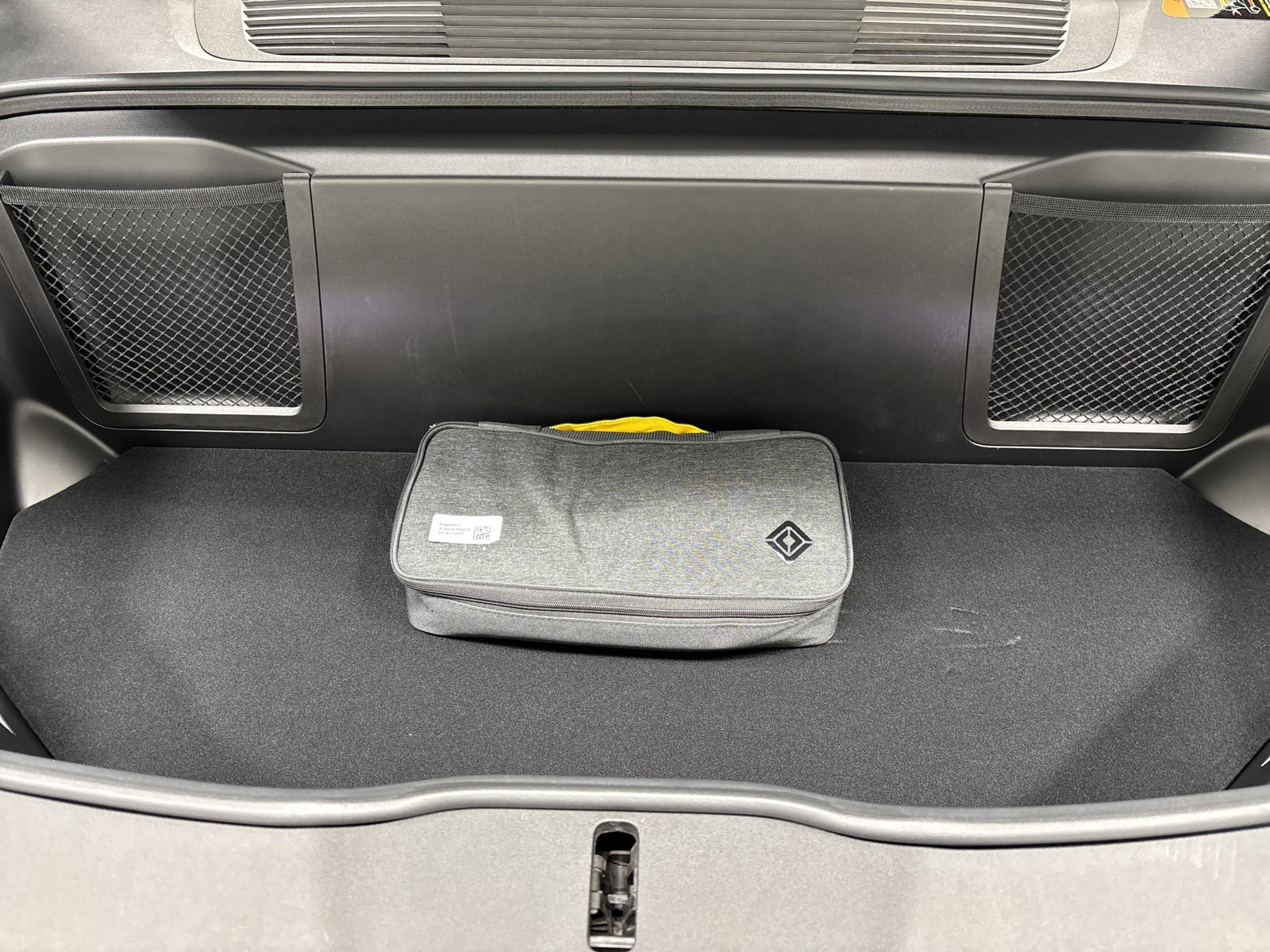 Used 2025 Rivian R1S Adventure AWD/4WD image 14