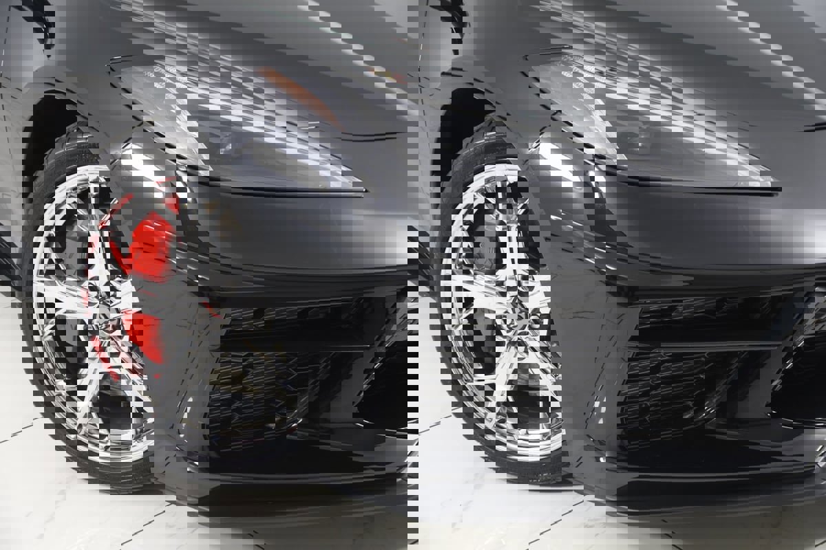 Used 2020 Chevrolet Corvette Stingray Premium Cpe w/ 3LT Preferred Equipment Group image 29