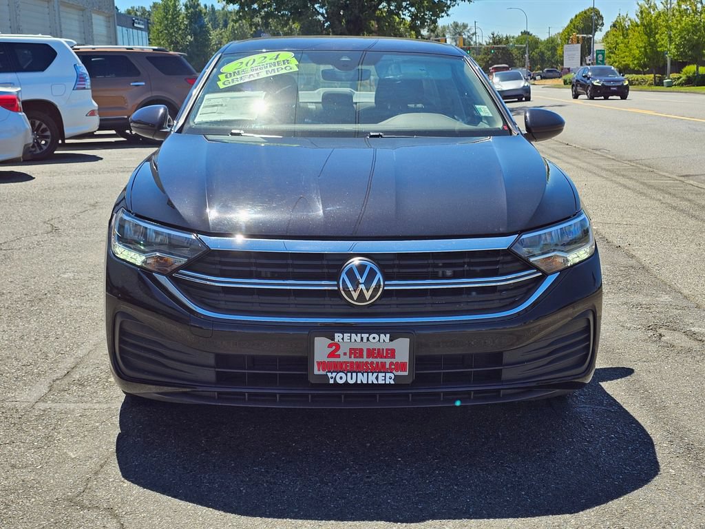 Used 2024 Volkswagen Jetta S FWD image 2