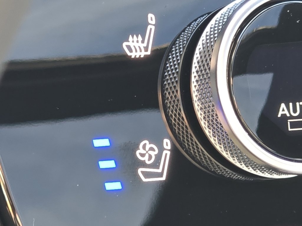 New 2026 INFINITI QX60 Sport image 8