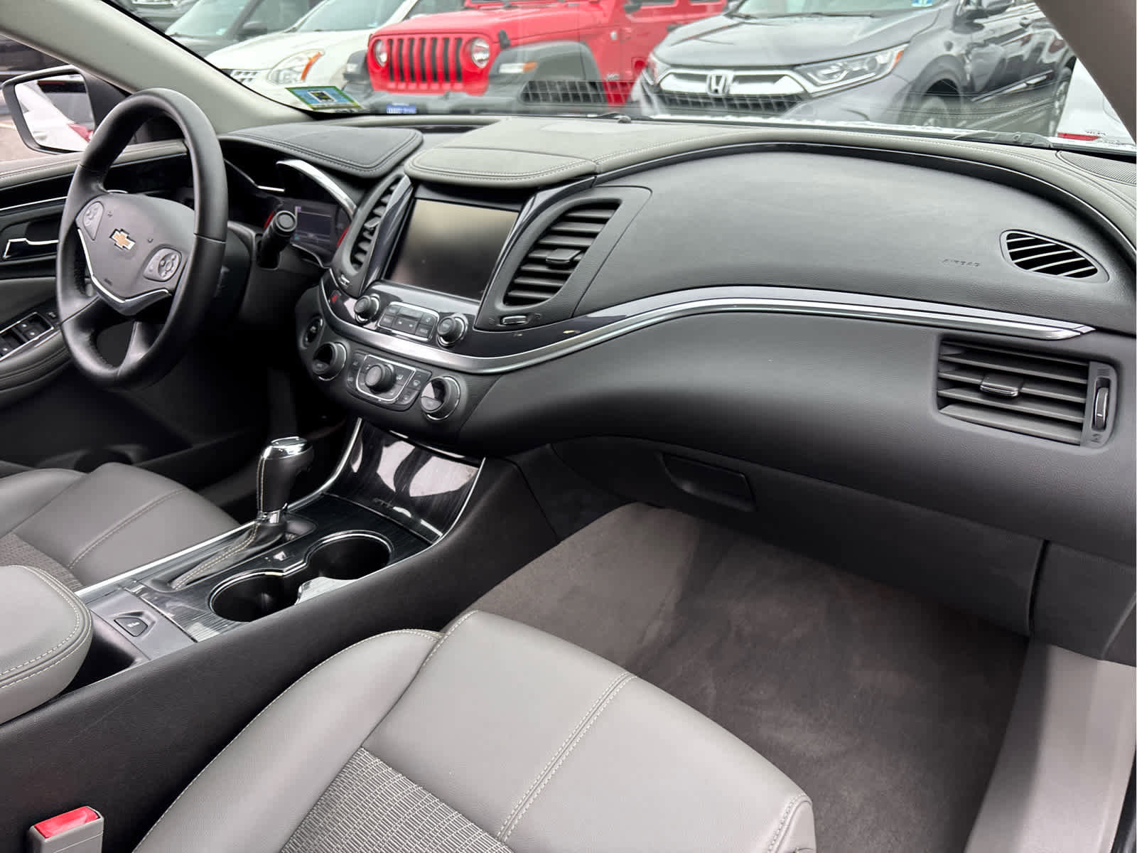 Used 2018 Chevrolet Impala LT image 28