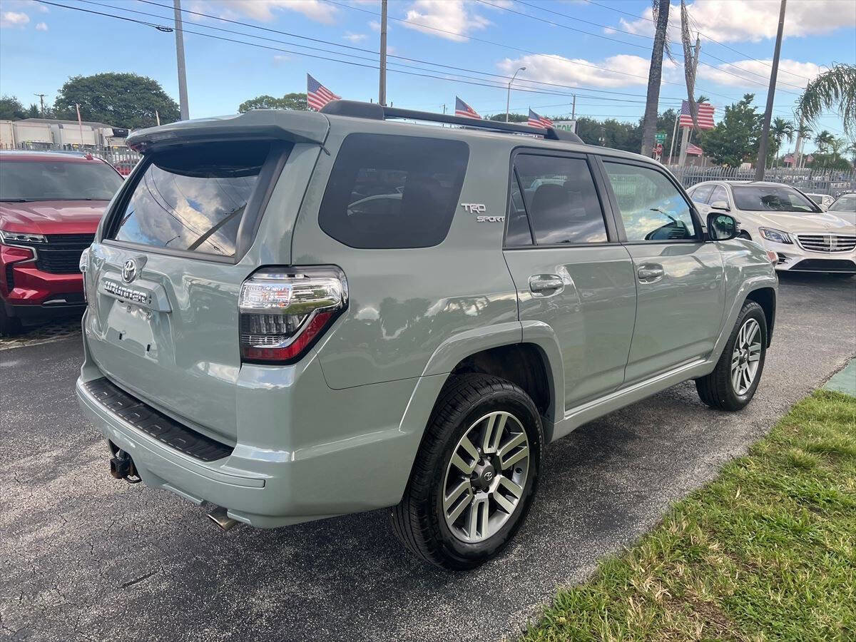 Used 2022 Toyota 4Runner TRD Sport w/ Technology Package AWD/4WD image 5