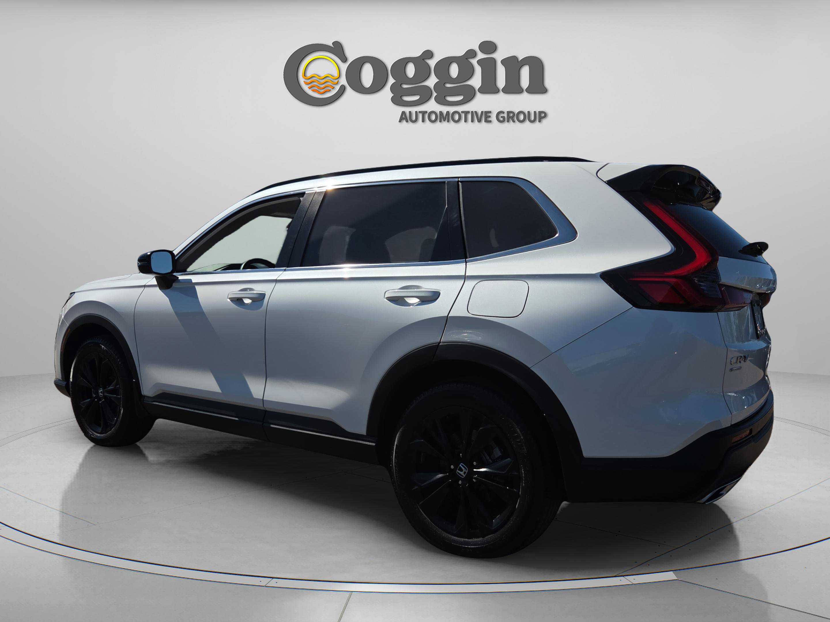 Certified 2025 Honda CR-V Sport Touring image 4