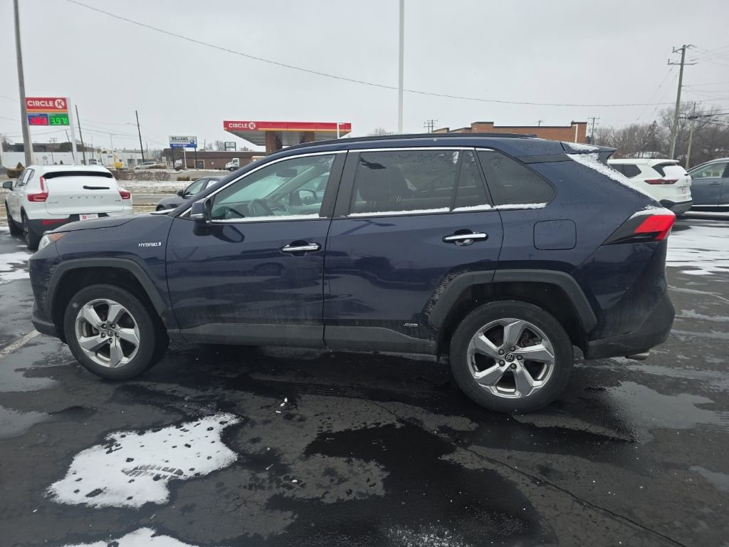 Used 2021 Toyota RAV4 Limited image 9