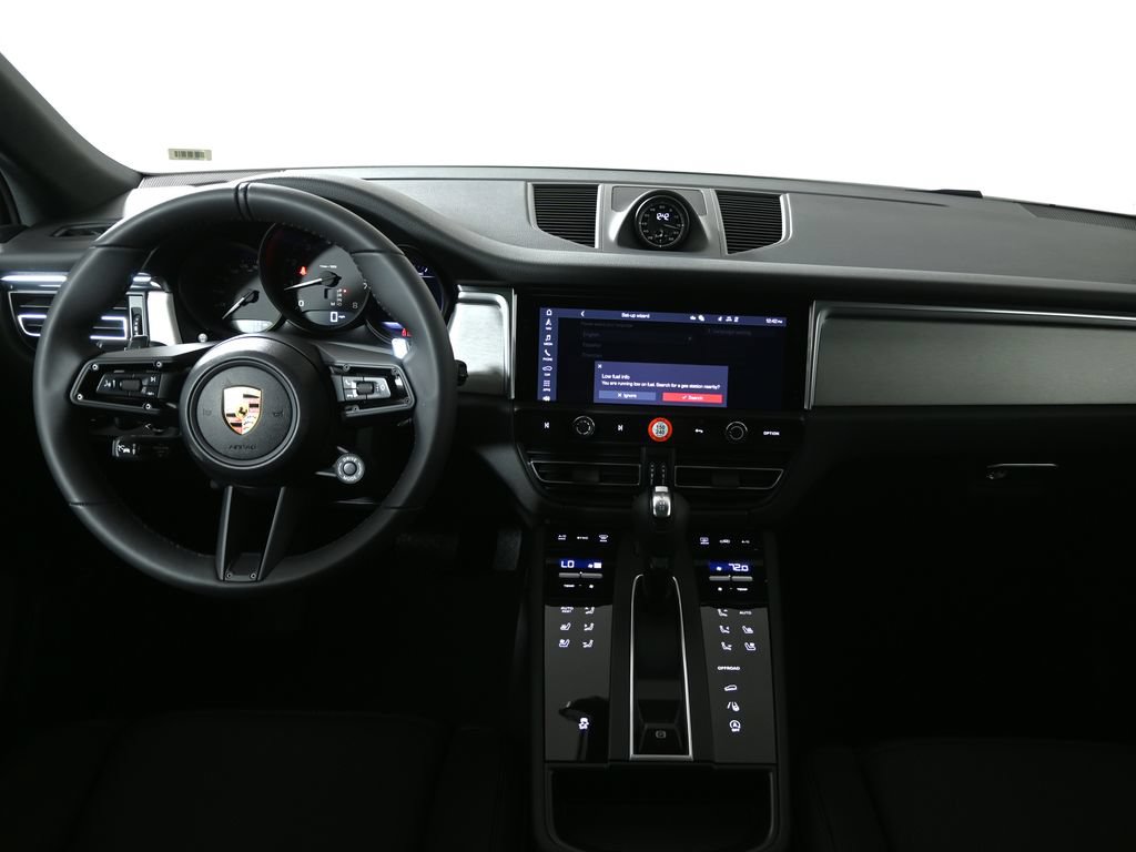New 2026 Porsche Macan AWD/4WD image 16