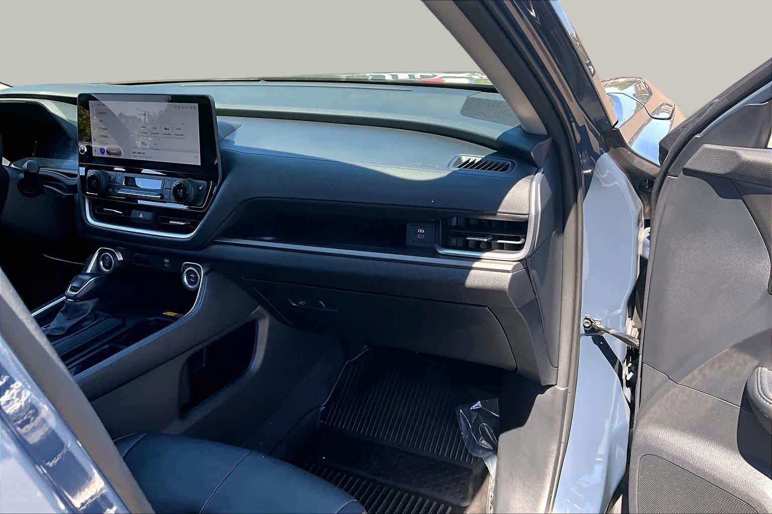 Certified 2024 Toyota Grand Highlander AWD image 18