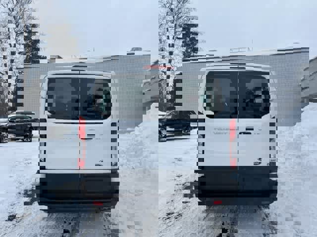 Used 2023 Ford Transit 350 XLT RWD image 5