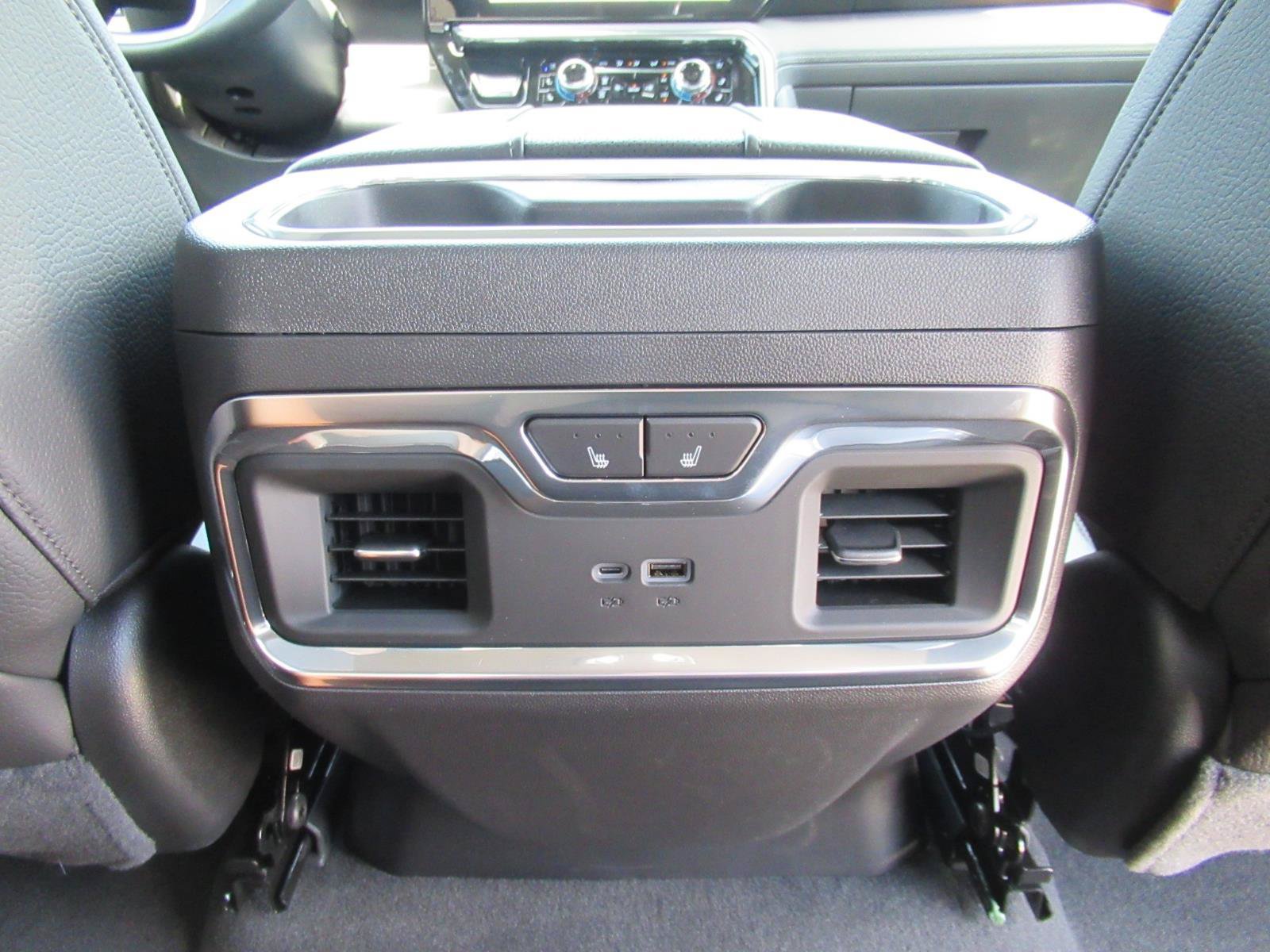 New 2026 GMC Sierra 1500 Denali w/ Denali Reserve Package AWD/4WD image 35