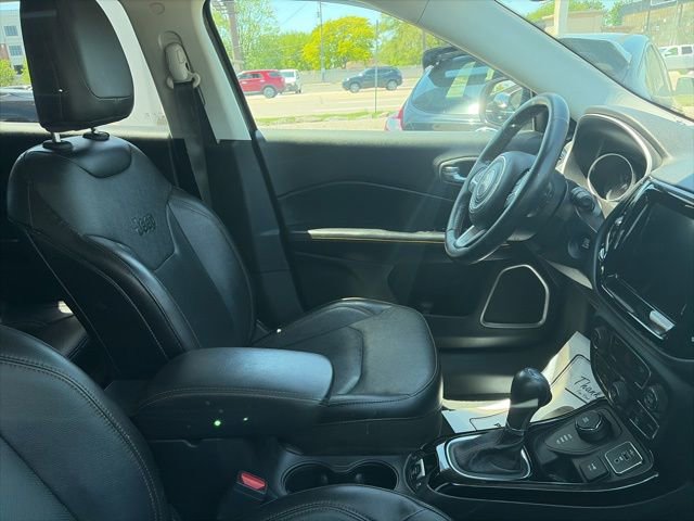 Used 2020 Jeep Compass Limited AWD/4WD image 4