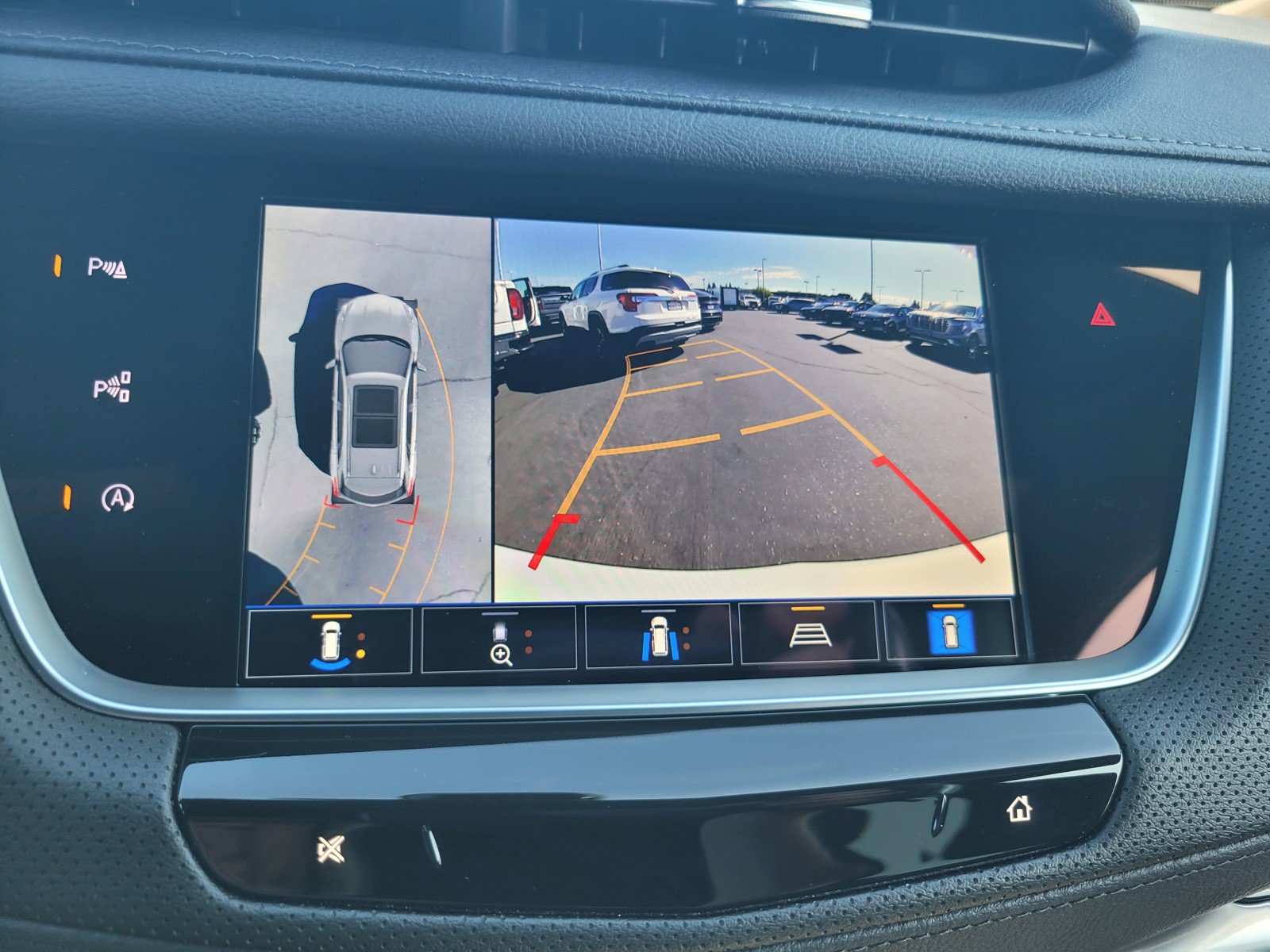 Used 2026 Cadillac XT5 Premium Luxury w/ Driver Assist Package FWD image 19
