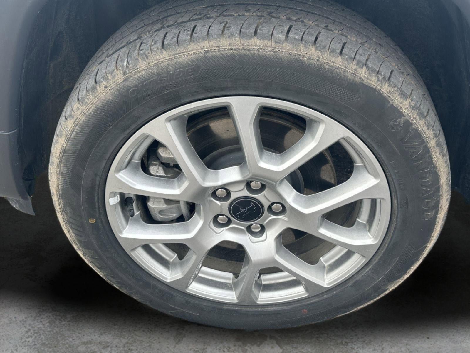 Used 2025 Jeep Compass Limited image 11