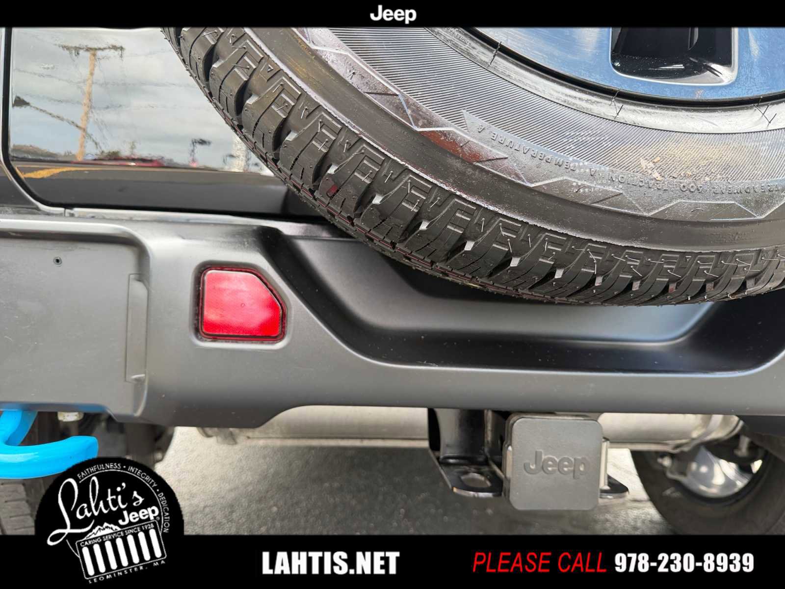 Used 2022 Jeep Wrangler Unlimited Sahara w/ Cold Weather Group image 33