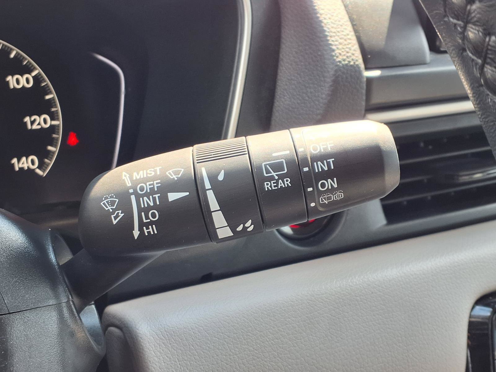 Used 2024 Honda Pilot Touring image 25