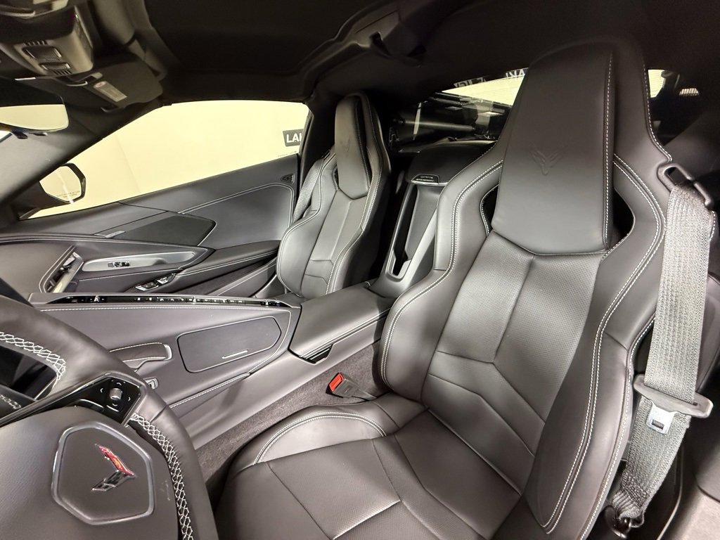 Used 2024 Chevrolet Corvette Stingray w/ Z51 Performance Package image 27
