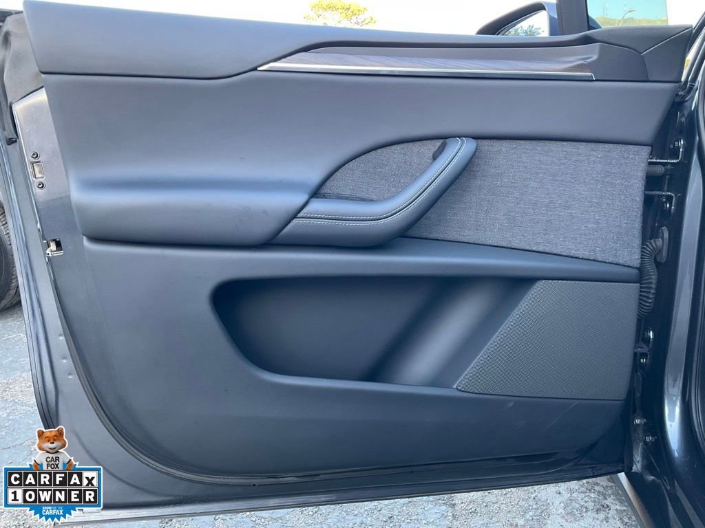 Used 2023 Tesla Model X image 24