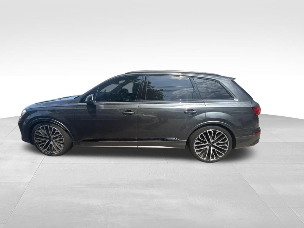 Used 2025 Audi SQ7 Prestige AWD/4WD image 3