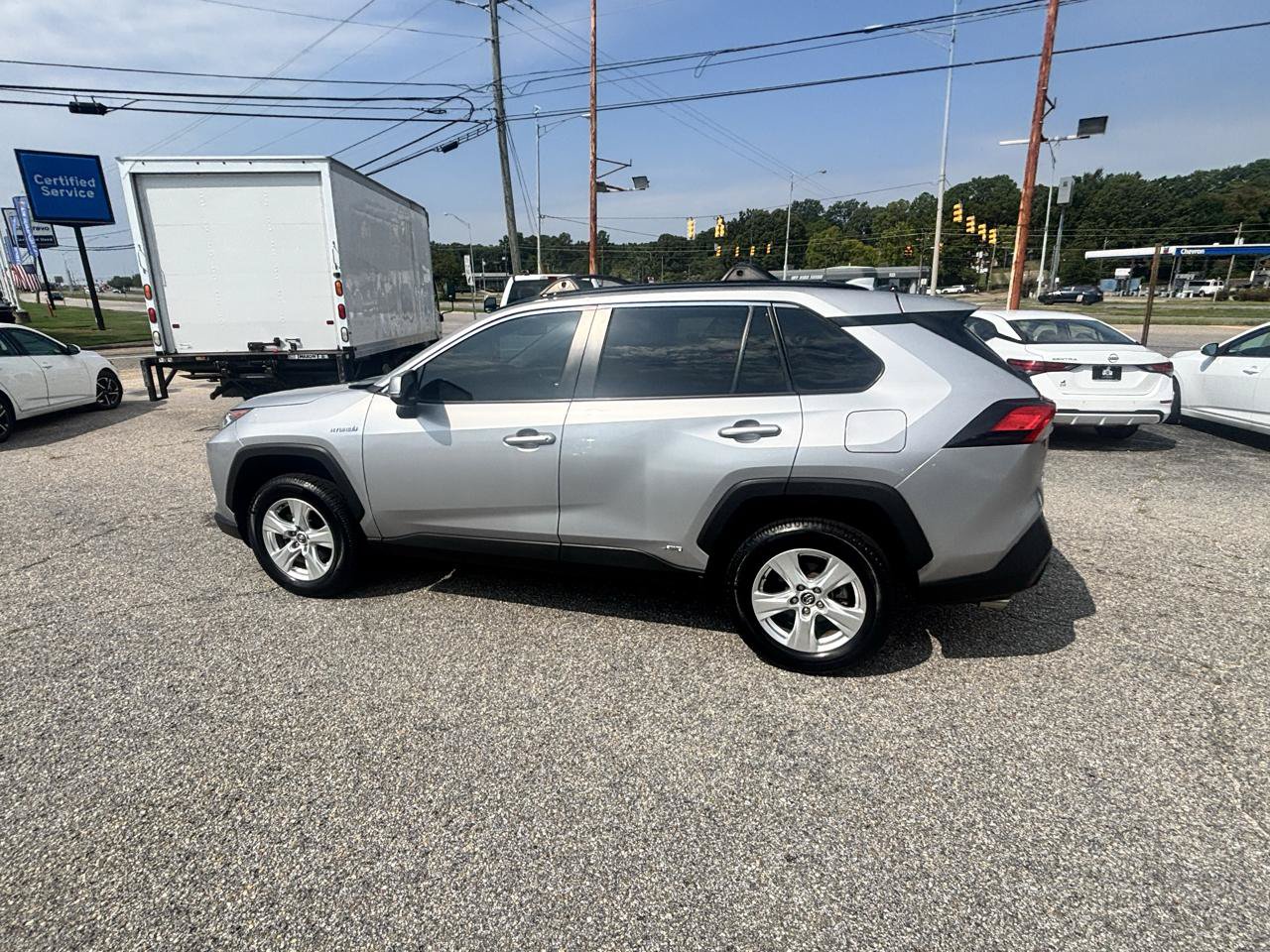 Used 2020 Toyota RAV4 XLE AWD/4WD image 13