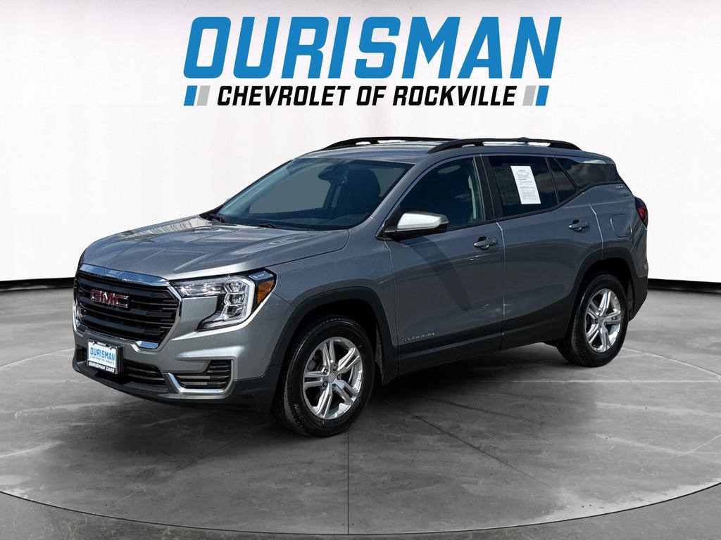 Used 2023 GMC Terrain SLE w/ Driver Convenience Package AWD/4WD image 2
