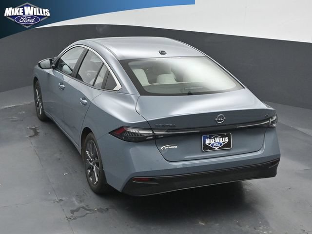 Used 2026 Nissan Sentra SL w/ Floor Mat Package FWD image 13