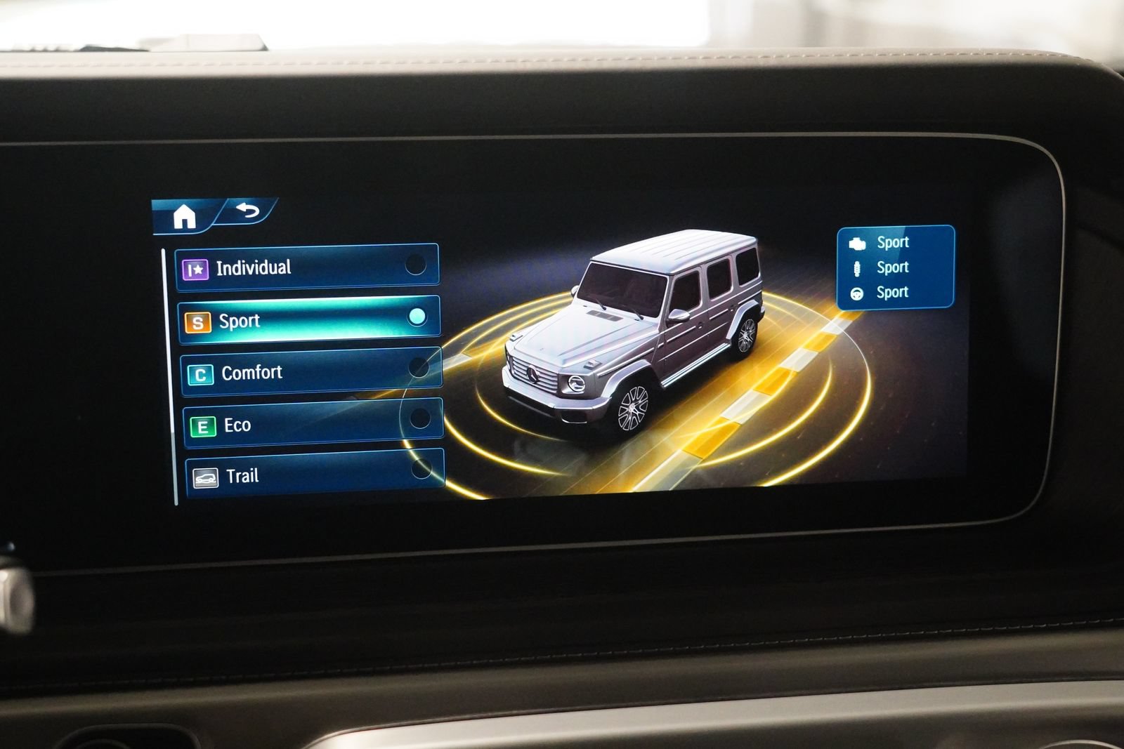 Certified 2025 Mercedes-Benz G 550 image 23