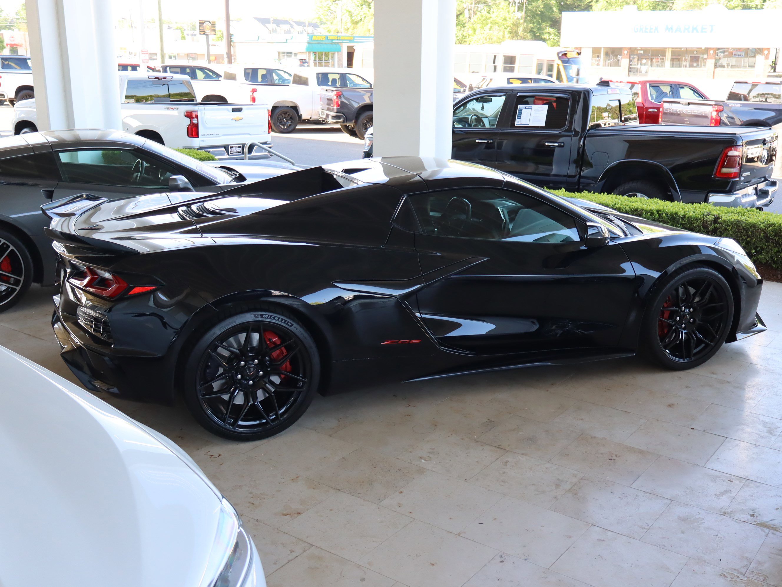 Used 2026 Chevrolet Corvette Z06 RWD image 10